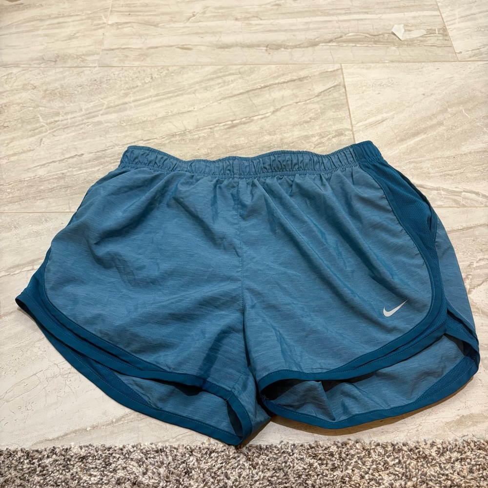 Nike Women's Dri-fit Blue Athletic Shorts size Large